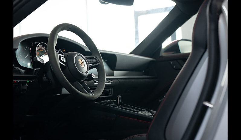 Porsche 992 911 Coupe 3.0 Carrera 4 GTS pieno